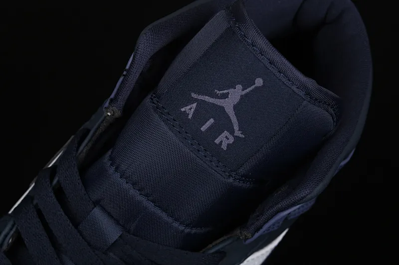 All categories Air Jordan Jordan series basketball shoes Air Jordan 1 Mid Air Jordan 1 Mid AJ1 Joe 1 fashion casual black and blue basketball shoes 554724-445